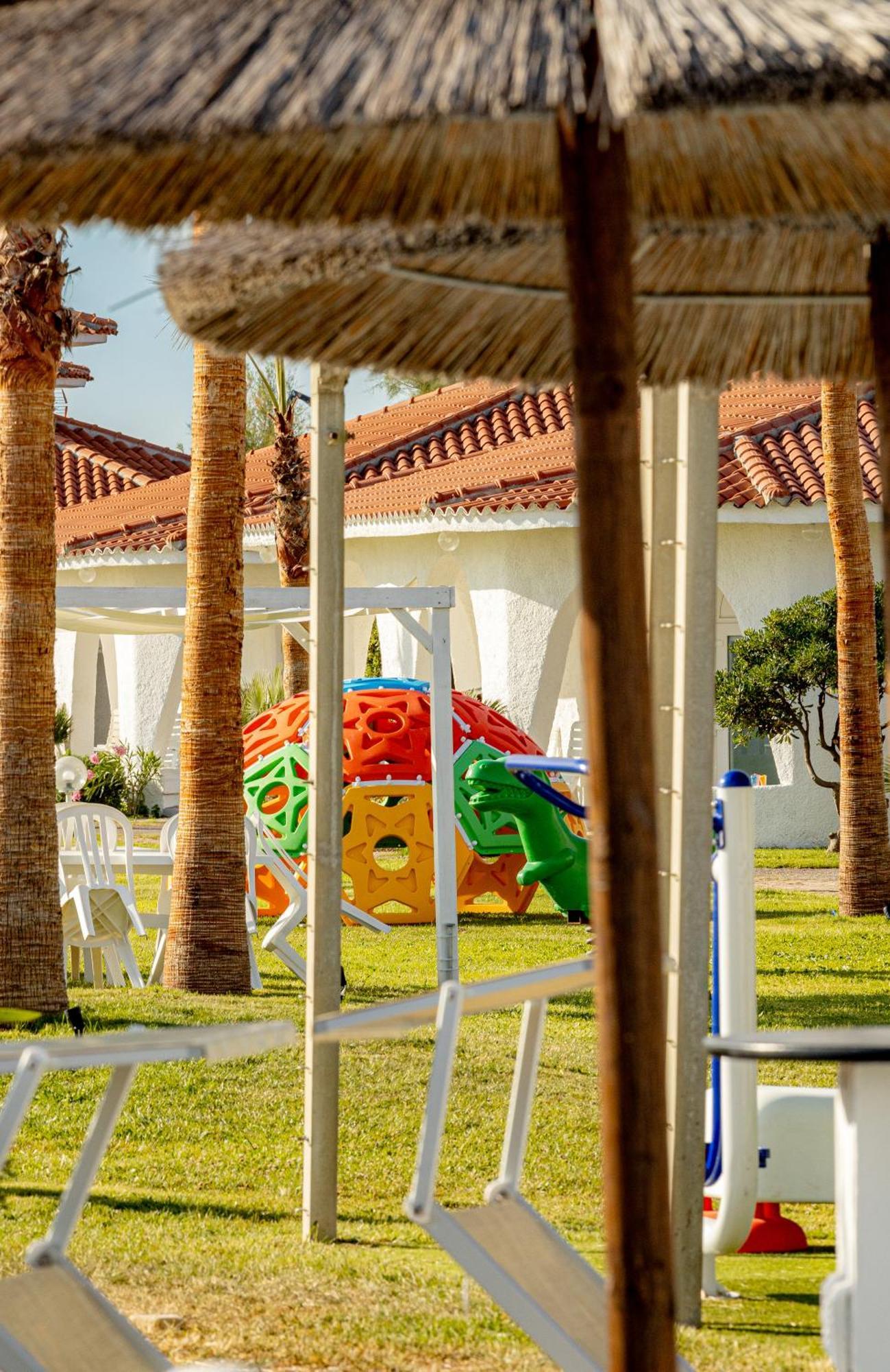 Cala Nostra Resort Marotta Exterior foto